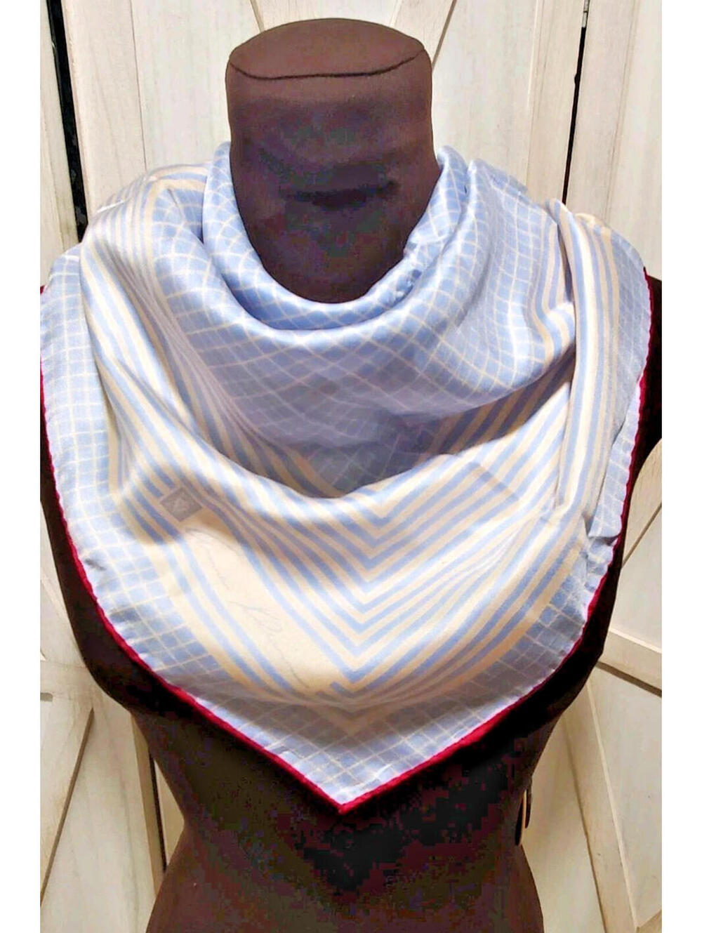 Anne Klein Striped Print 100% Silk square Scarf 26"x26" Robinson & Golluber